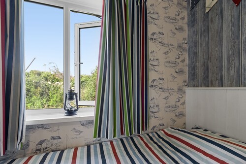 No.1 Cottage is a charming and cosy South Devon holiday cottage