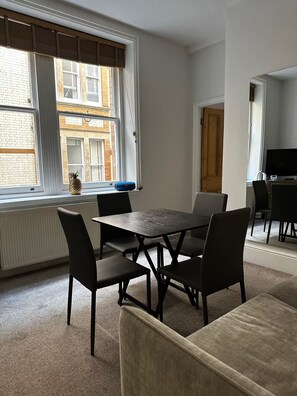 Dining - Luxury Living at Charing Cross 26 | Best of London (London)