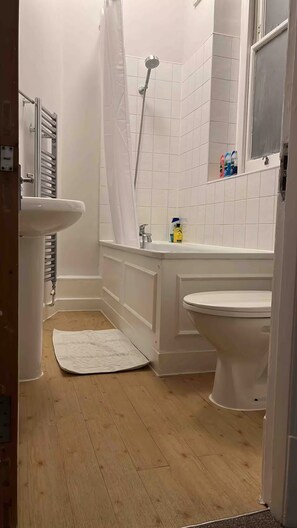 Bathroom - Luxury Living at Charing Cross 26 | Best of London (London)