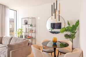 TV - FLH Liberdade Balcony Apartment II (Lisboa ciudad)