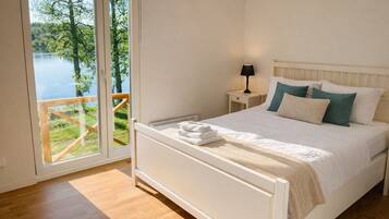 5 bedrooms, WiFi