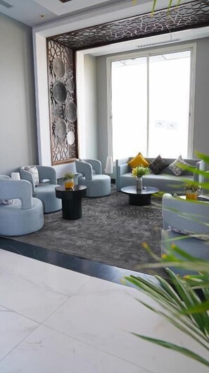 Lobby - Clowzer Hotel (Riyadh)
