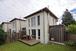 Outdoor dining - Vrbo Property (Heiligendamm)