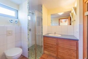Bathroom - Vrbo Property (Heiligendamm)