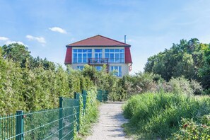 Exterior - Vrbo Property (Ostseebad Kühlungsborn)
