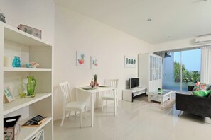 TV - Sea View Studio | Karon Beach | Capital Pro (Karon)
