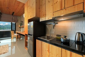 Fridge, microwave, stovetop, coffee/tea maker - Apartment ReLife Windy 725 by CapitalPro (Rawai)