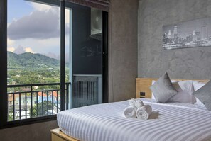 1 bedroom, iron/ironing board, WiFi - Studio with Mountain View near Naiharn Capital Pro (Rawai)