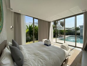 3 bedrooms, iron/ironing board, WiFi, bed sheets - 3bdr New Modern Pool Villa Bangtao (Tambon Thep Krasatti)