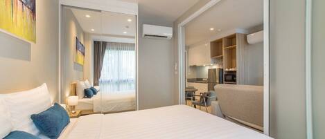 1 bedroom, iron/ironing board, WiFi, bed sheets