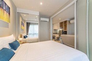 1 chambre, fer et planche à repasser, Wi-Fi, draps fournis