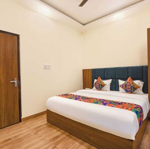 Deluxe Room - HOTEL HARITAJ (Bhadawar)