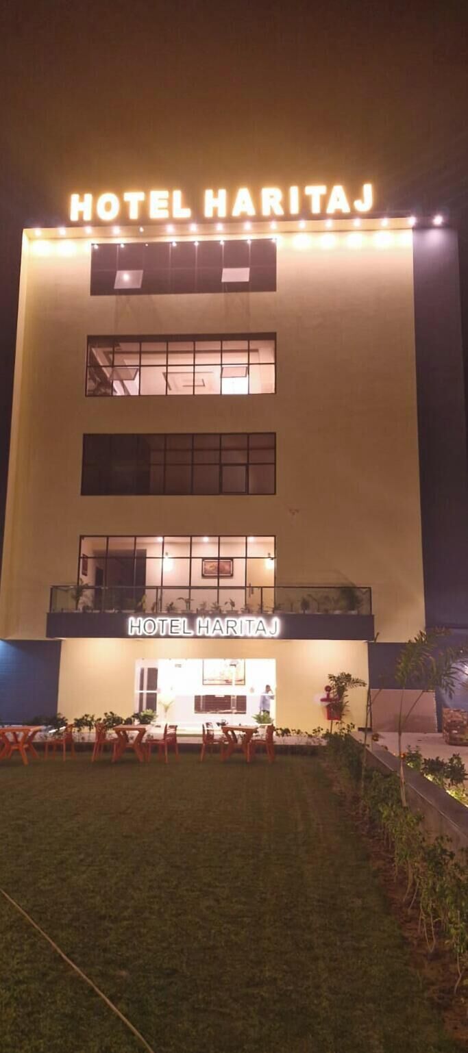 Mặt tiền nơi lưu trú