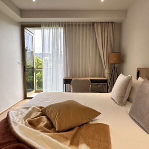 1 bedroom, iron/ironing board, WiFi, bed sheets - 1 bdr Mountain View Apartment 50 m from Beach (Choeng Thale)