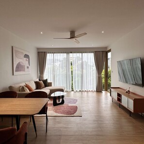 TV - 1 bdr Mountain View Apartment 50 m from Beach (Choeng Thale)