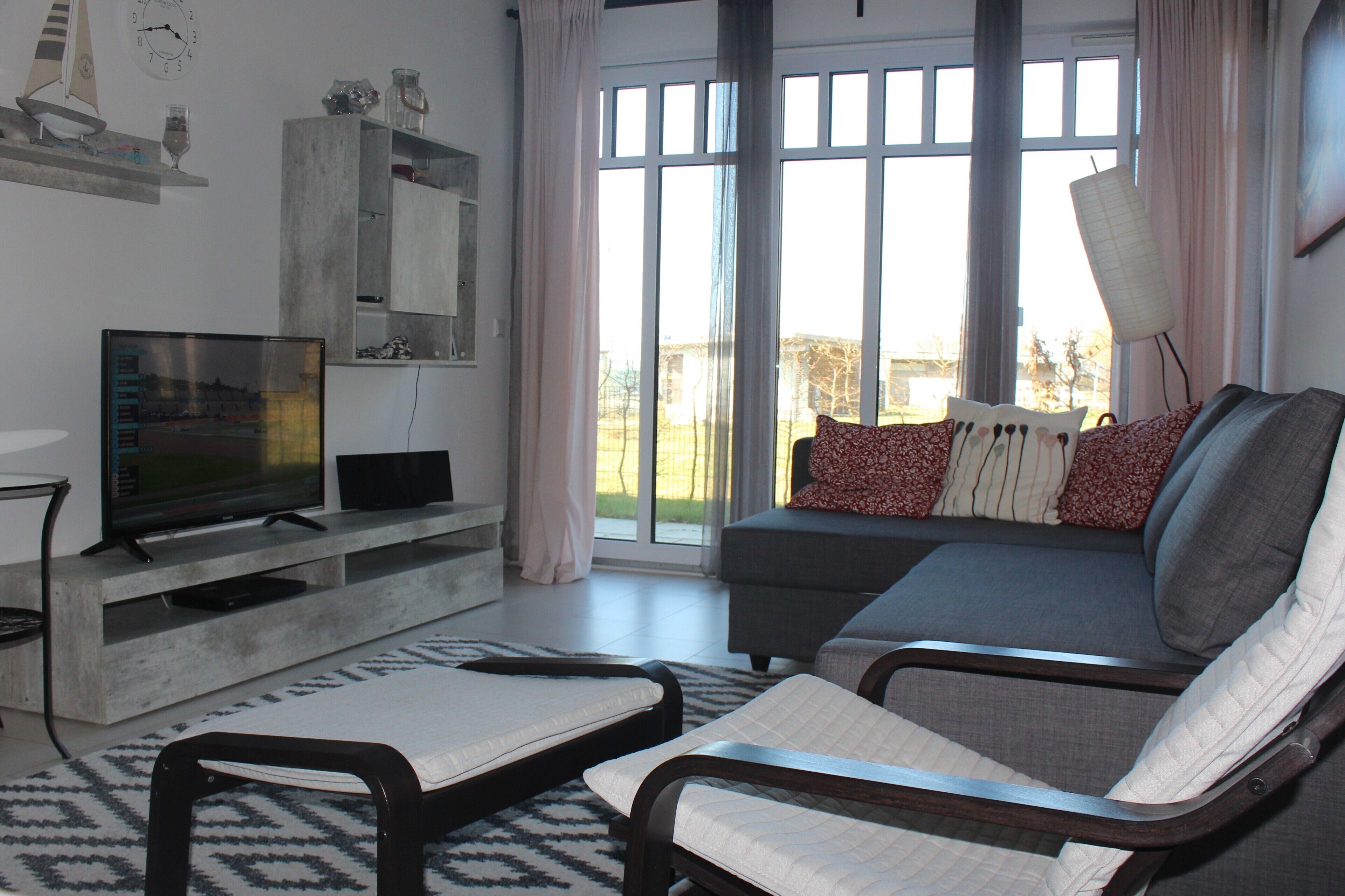 2 Zimmer Wohnung, Nord-terrasse, Strandnah & Wlan Für Bis Zu 3 Personen Mit Hund - Bad Doberan