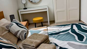 2 bedrooms, WiFi, bed sheets
