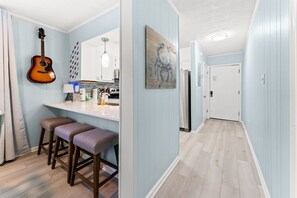 Interior - Mariners Cove C128 2BR Pool/Beach (Myrtle Beach)