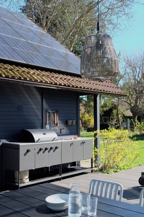 Outdoor dining - Vrbo Property (Zingst)