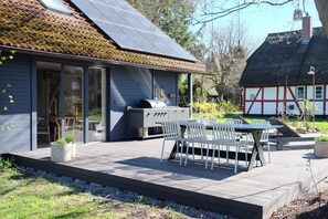 Outdoor dining - Vrbo Property (Zingst)