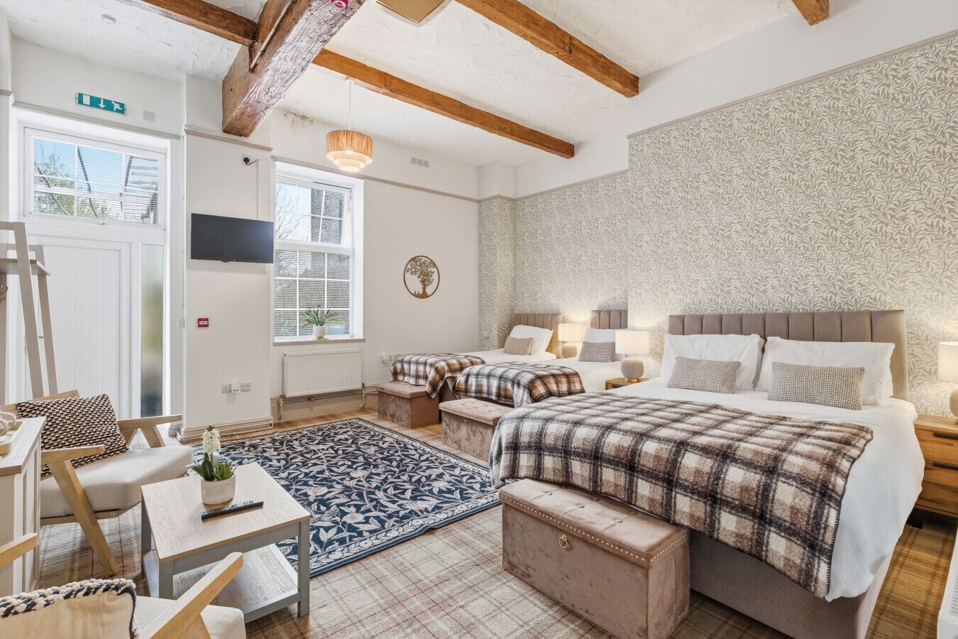 1 bedroom, desk, iron/ironing board, WiFi