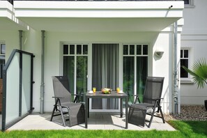 Outdoor dining - Vrbo Property (Heiligendamm)