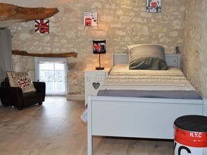 2 bedrooms, free WiFi