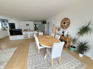 Dining - Modern villa in La Teste-de-Buch - 8 guests (La Teste-de-Buch)