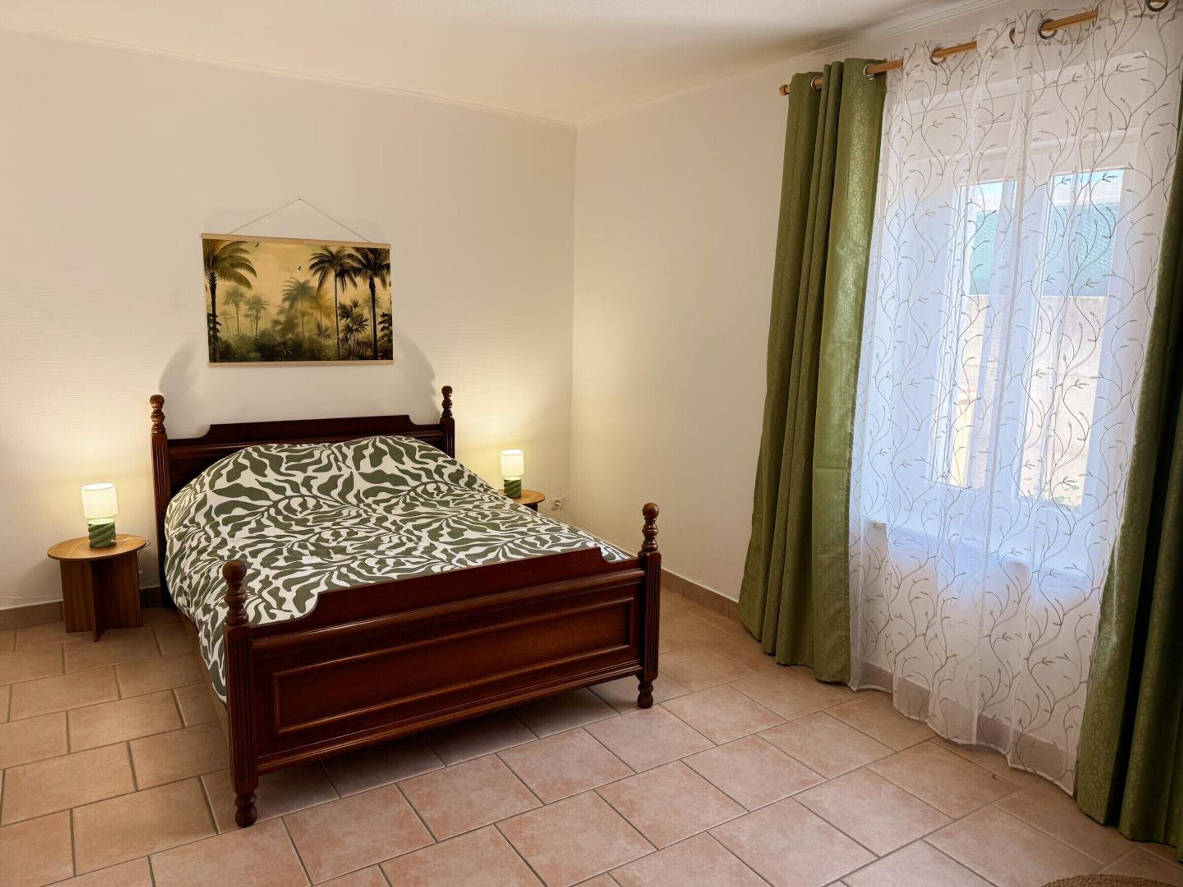 2 bedrooms