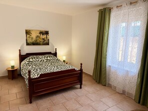 2 bedrooms