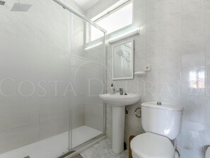 Bathroom - Spacious apartment near the beach - 6 guests (Salou)