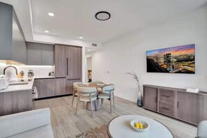 Interior - Miami Beach Family Friendly Luxury Condo Sea Views (Miami Beach)