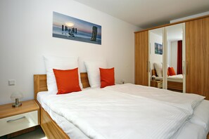 Room - Vrbo Property (Heiligendamm)
