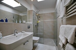 Bathroom - Vrbo Property (Heiligendamm)