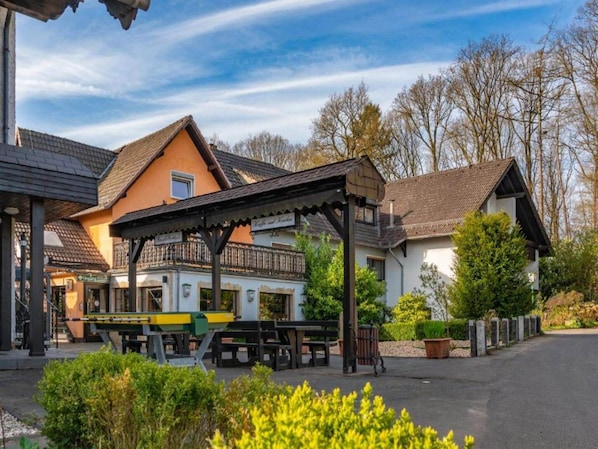 Outdoor dining - 3 Person Holiday Park Home in Horhausen (Obersteinebach)