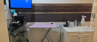 Charming 2-bedroom house with AC in beautiful Dhangethi