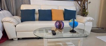 Charming 2-bedroom house with AC in beautiful Dhangethi