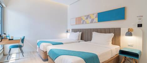 Family Quadruple Room | In-room safe, desk, laptop workspace, free WiFi
