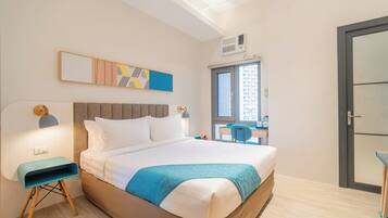 In-room safe, desk, laptop workspace, free WiFi