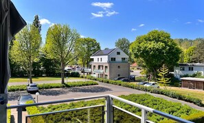 Property grounds - Cozy maritime vacation apartment in direct beach location in Scharbeutz (Scharbeutz)