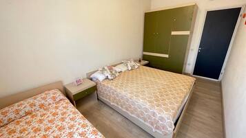 Appartamento, 1 camera da letto, balcone, vista città | 2 camere