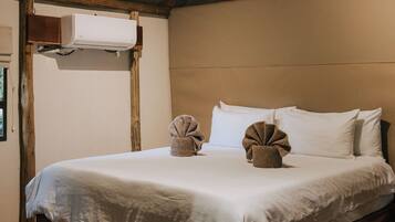 Familie-alpehytte, elveutsikt