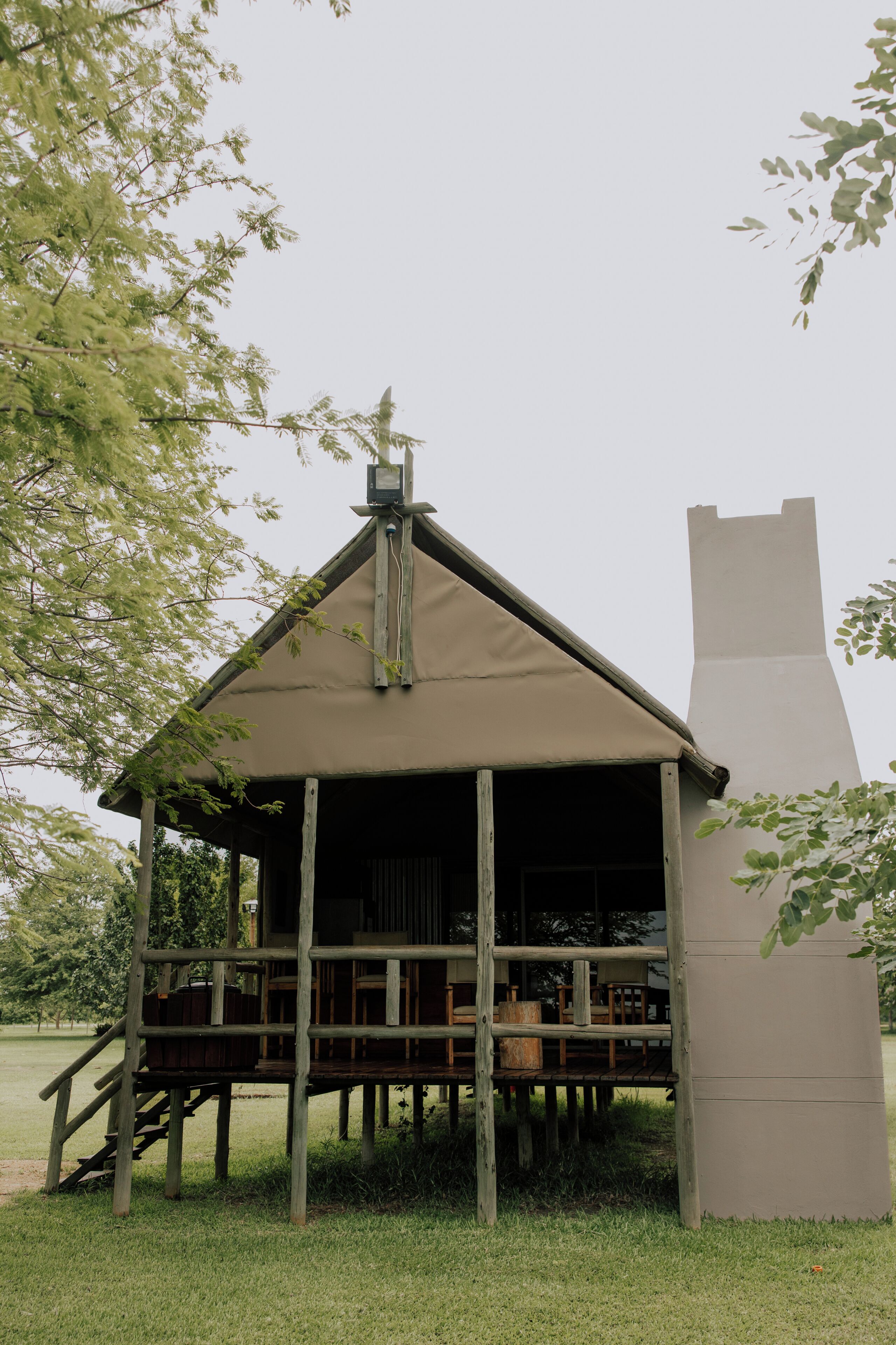 Comfort Chalet, River View | Property grounds