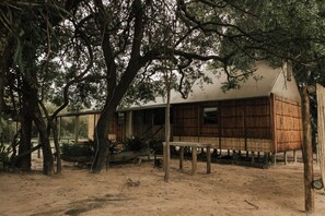 Chalet familiar, vista al río | Exterior