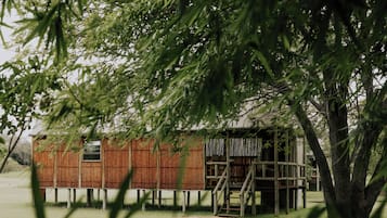 Alpehytte – comfort, elveutsikt | Eksteriør