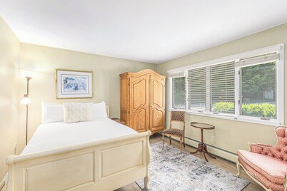 NEW!  Lost and Found Forest:  Unique Mid-Century Modern Home with Tons of Character!  Only 4.5 Miles from Arcadia Bluffs Golf Course!