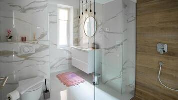 Studio, 1 Bedroom | Bathroom