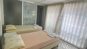 Kamar Double atau Twin Basic, 1 kamar tidur