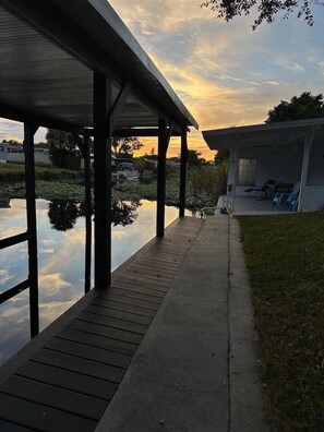 Terrace/patio - H - Entire home on Okeechobee lake, Florida- 3 bedroom (Okeechobee)