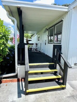 Terrace/patio - H - Entire home on Okeechobee lake, Florida- 3 bedroom (Okeechobee)